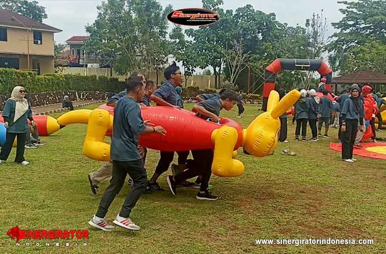 Kegiatan team building kerjasama tim di Anyer